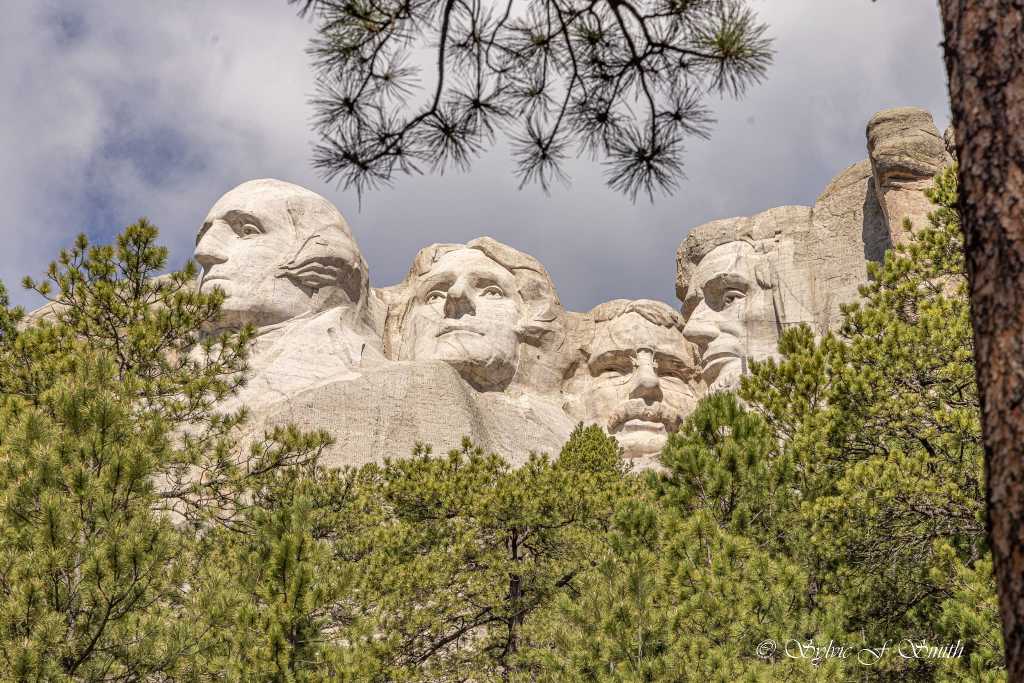 South Dakota Attractions – Sylvie's Adventures